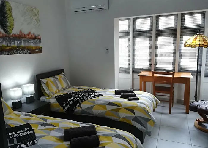 Luxury Close To Seafront